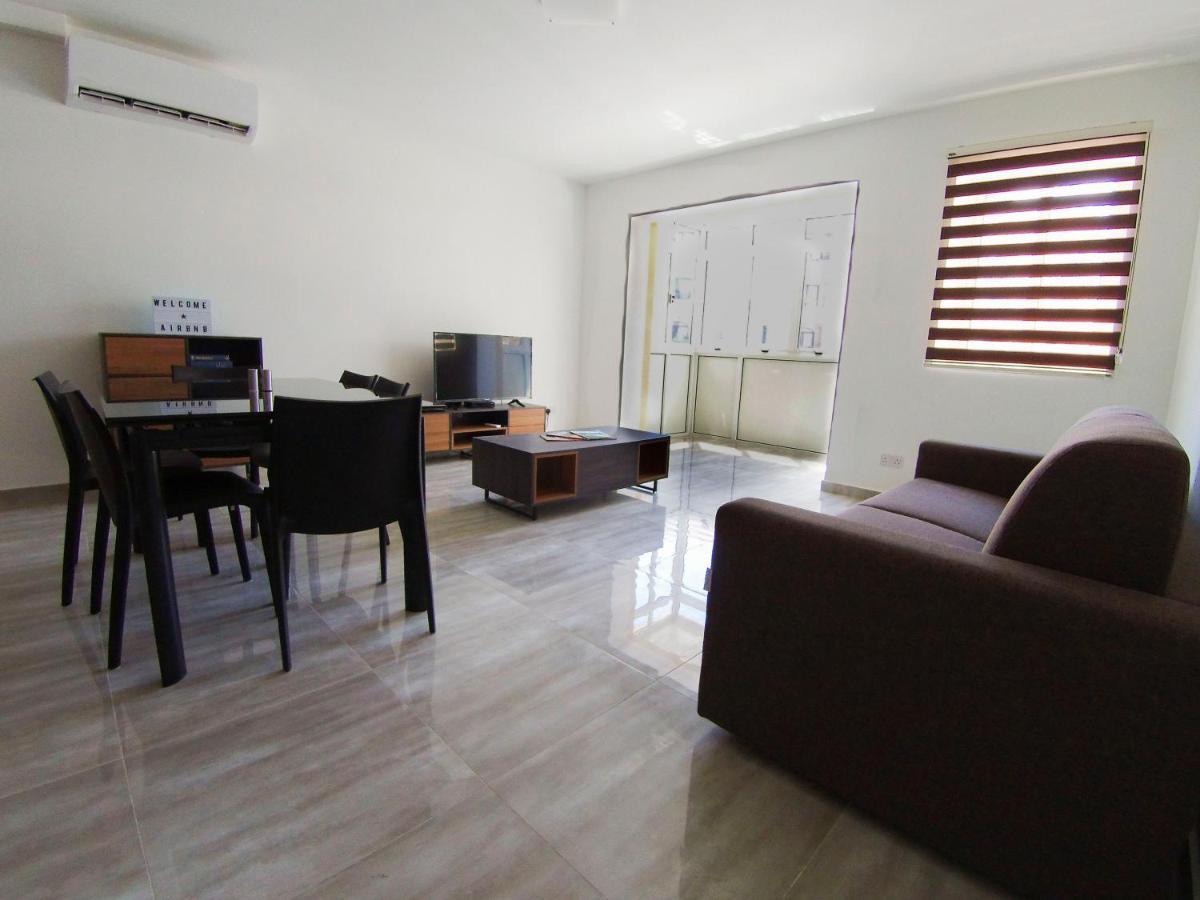 F7 Room 1, Private Double Room With Private Bathroom In Shared Flat Msida Dış mekan fotoğraf