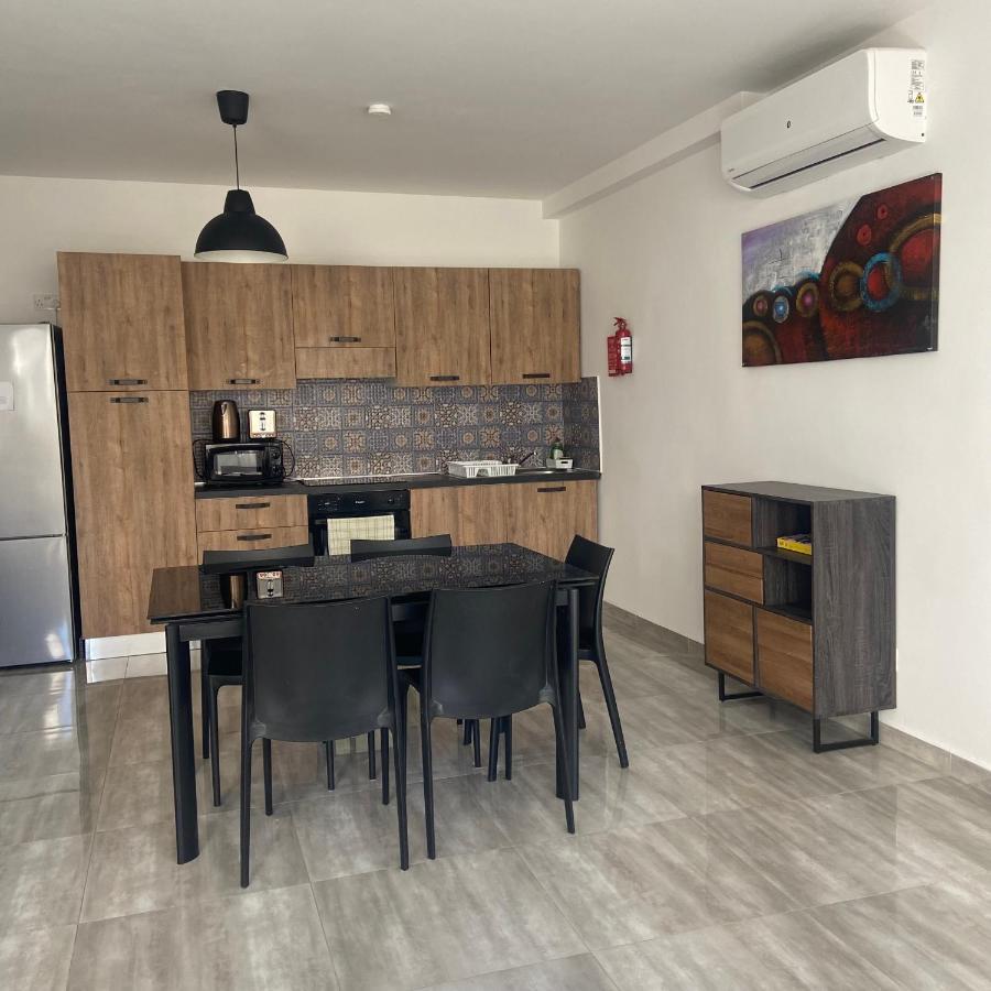 F7 Room 1, Private Double Room With Private Bathroom In Shared Flat Msida Dış mekan fotoğraf