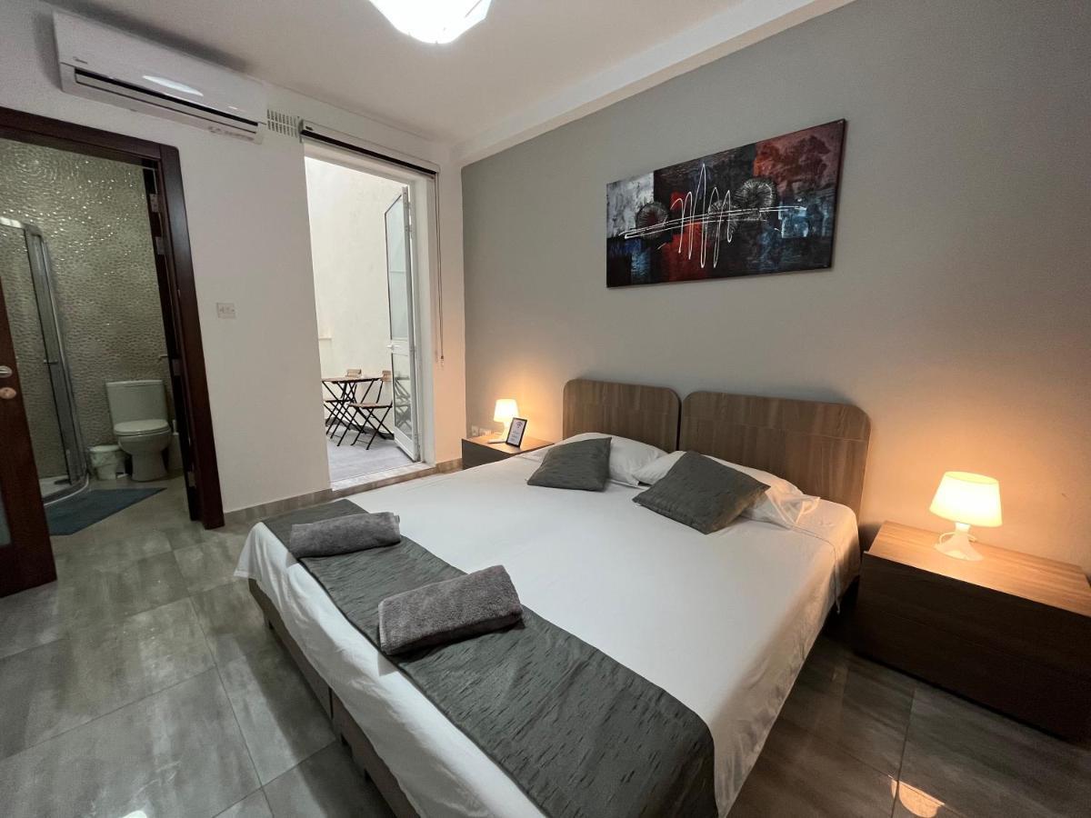 F7 Room 1, Private Double Room With Private Bathroom In Shared Flat Msida Dış mekan fotoğraf